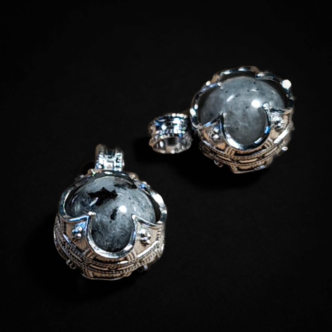 Gotlandshänge, Månsten