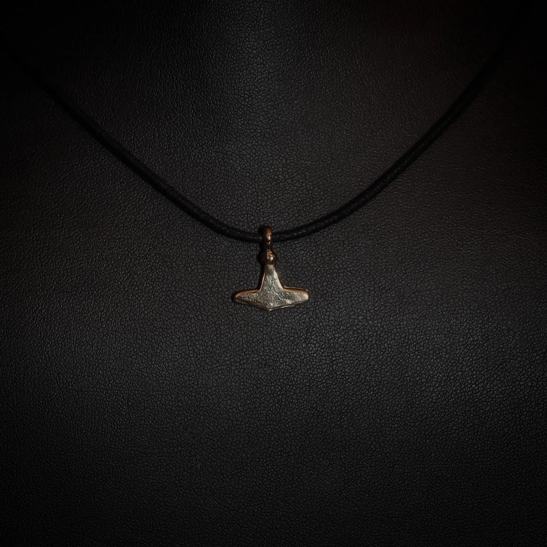 Thor´s hammer Gotland, bronze