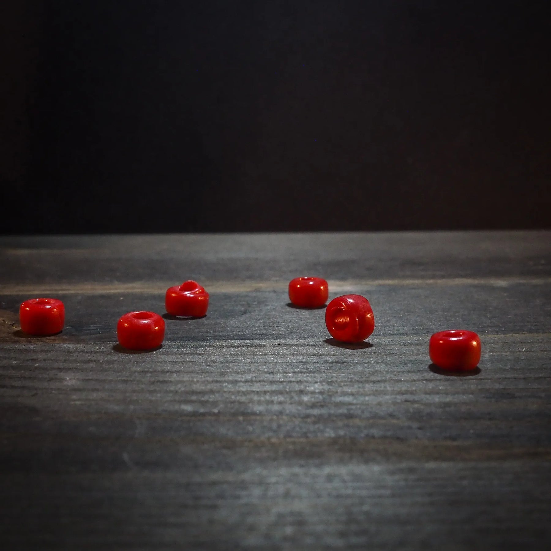Red glass bead