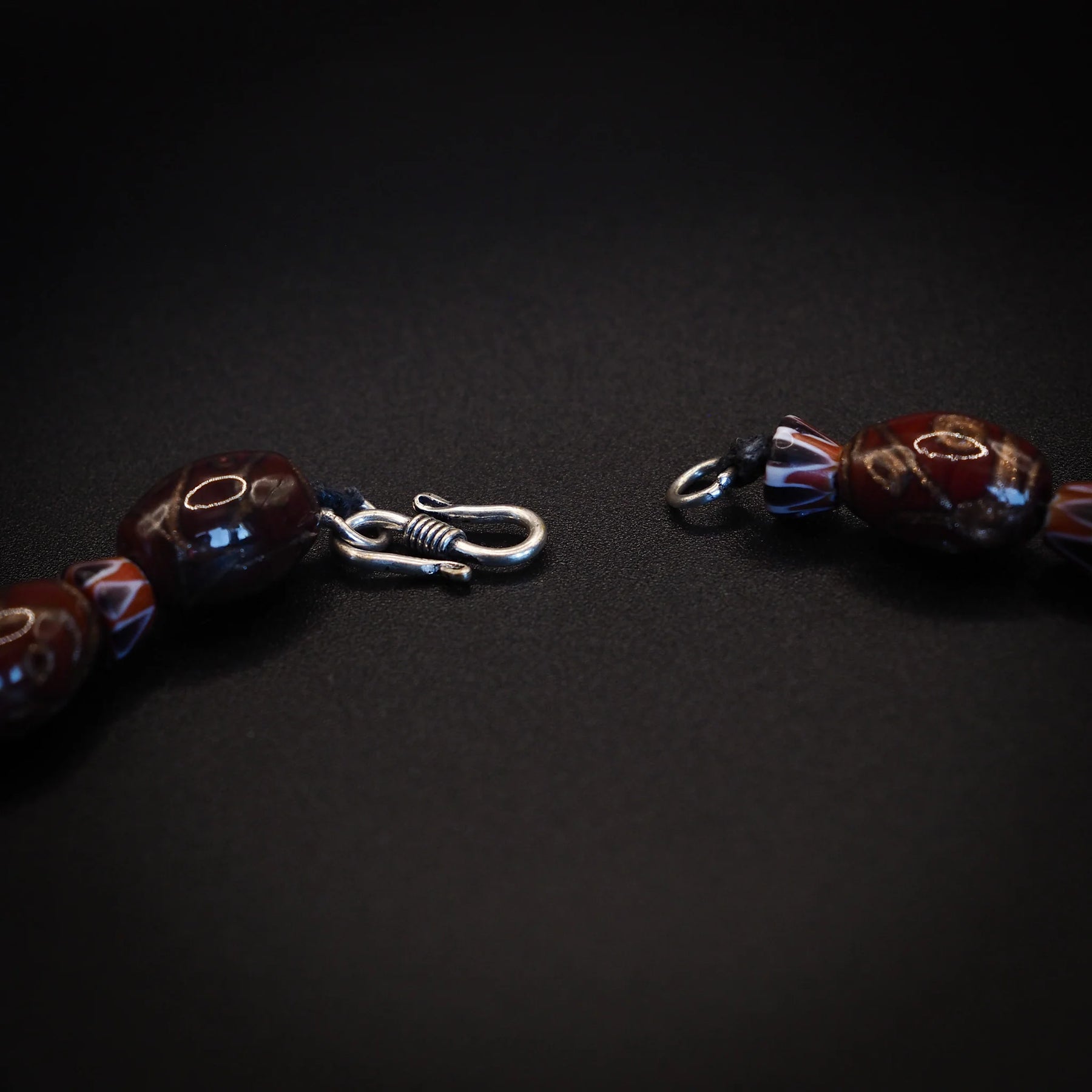 Necklace s-hook lock