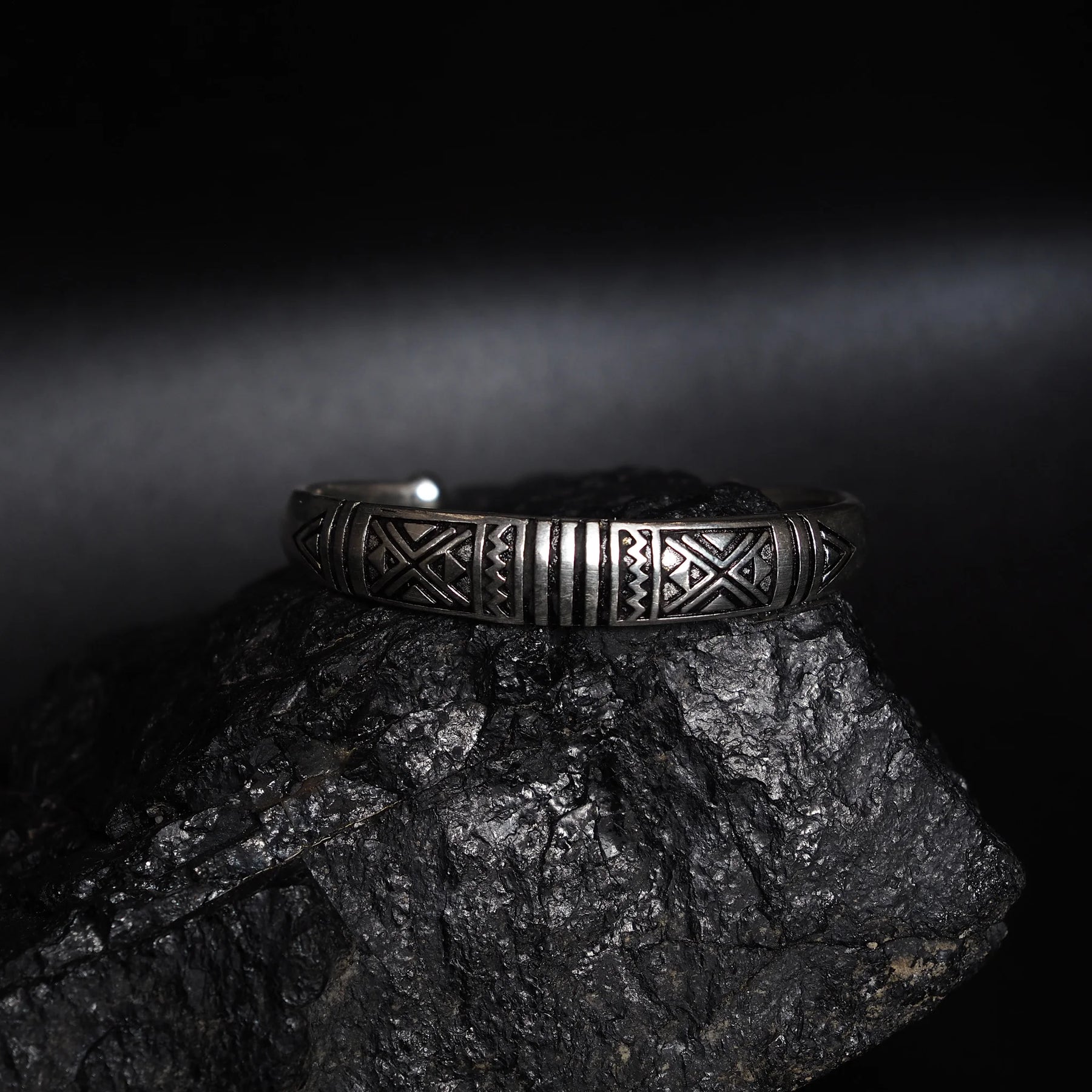 Curved bracelet with decoration