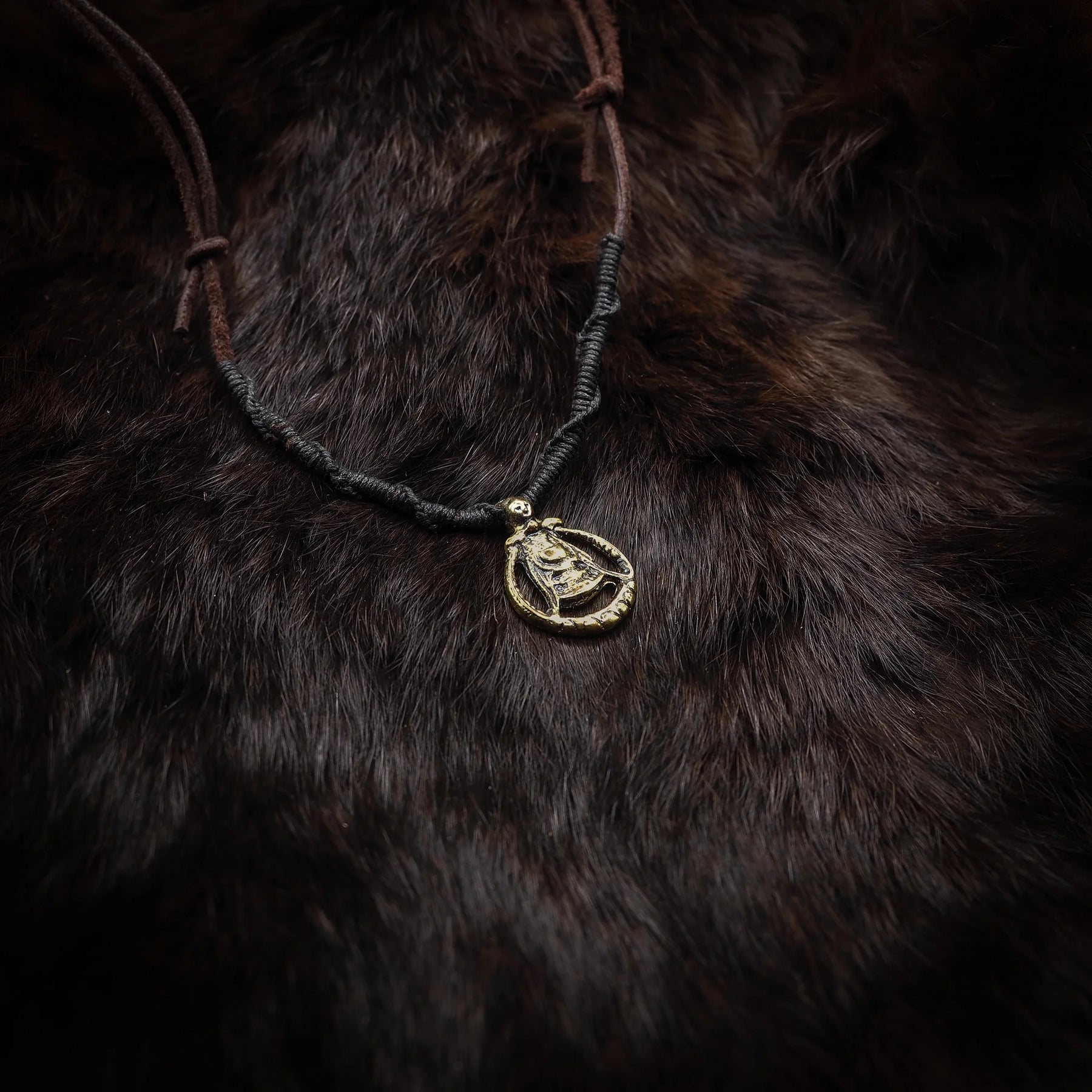Halskjede Freya symbol