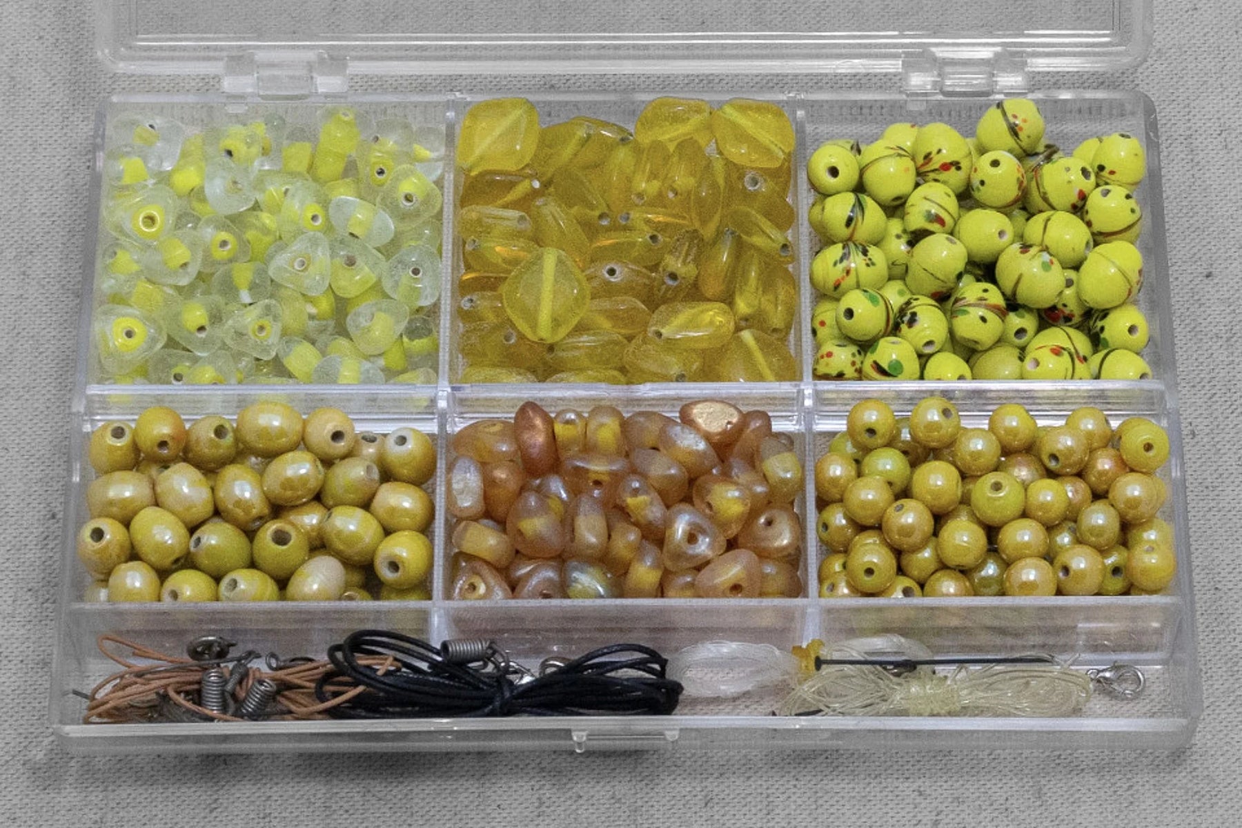 Pearl box with Yellow pearls