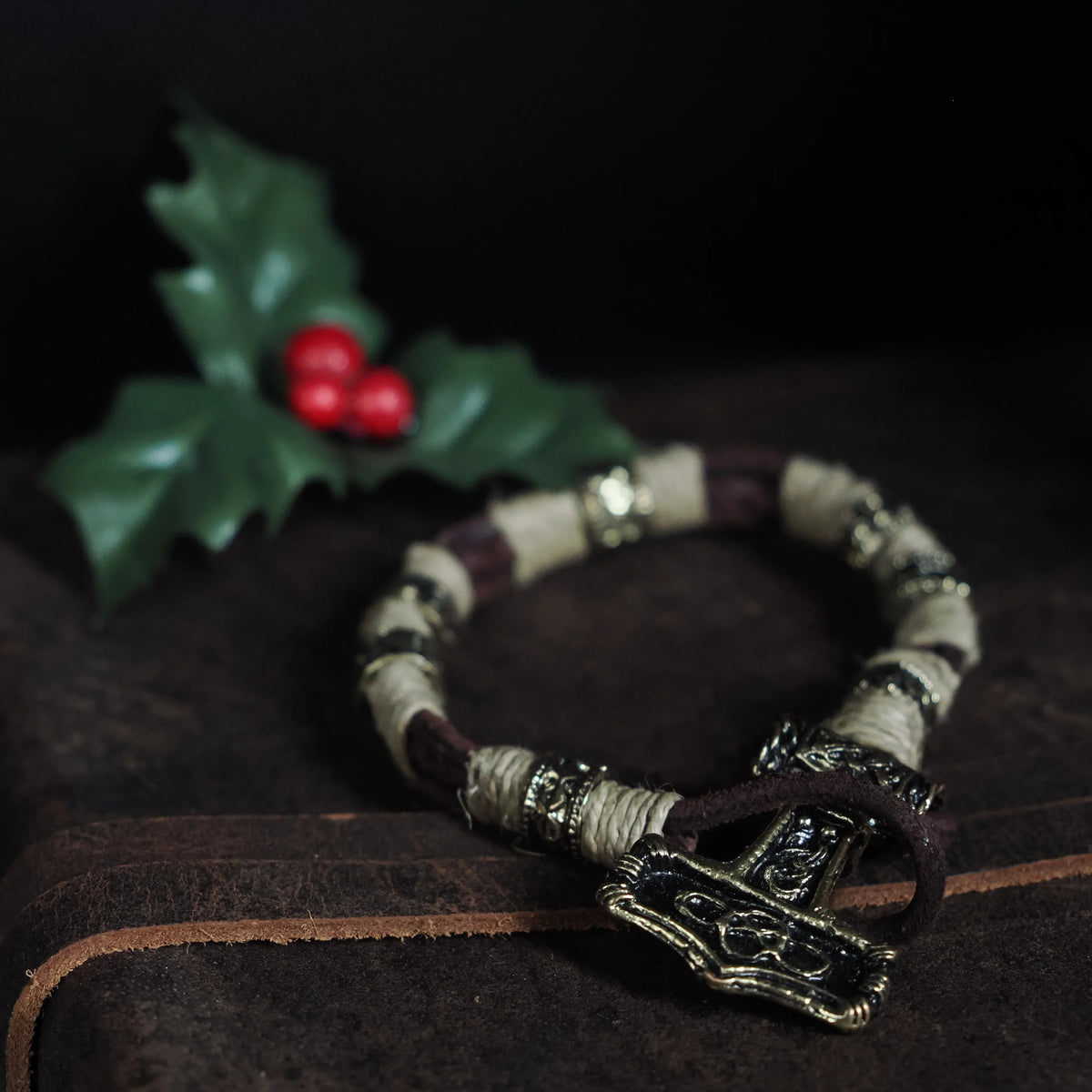 Armbånd med Torshammar-feste