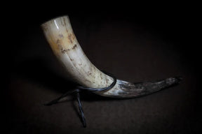 Drinking horn with forged stand, 350 ml