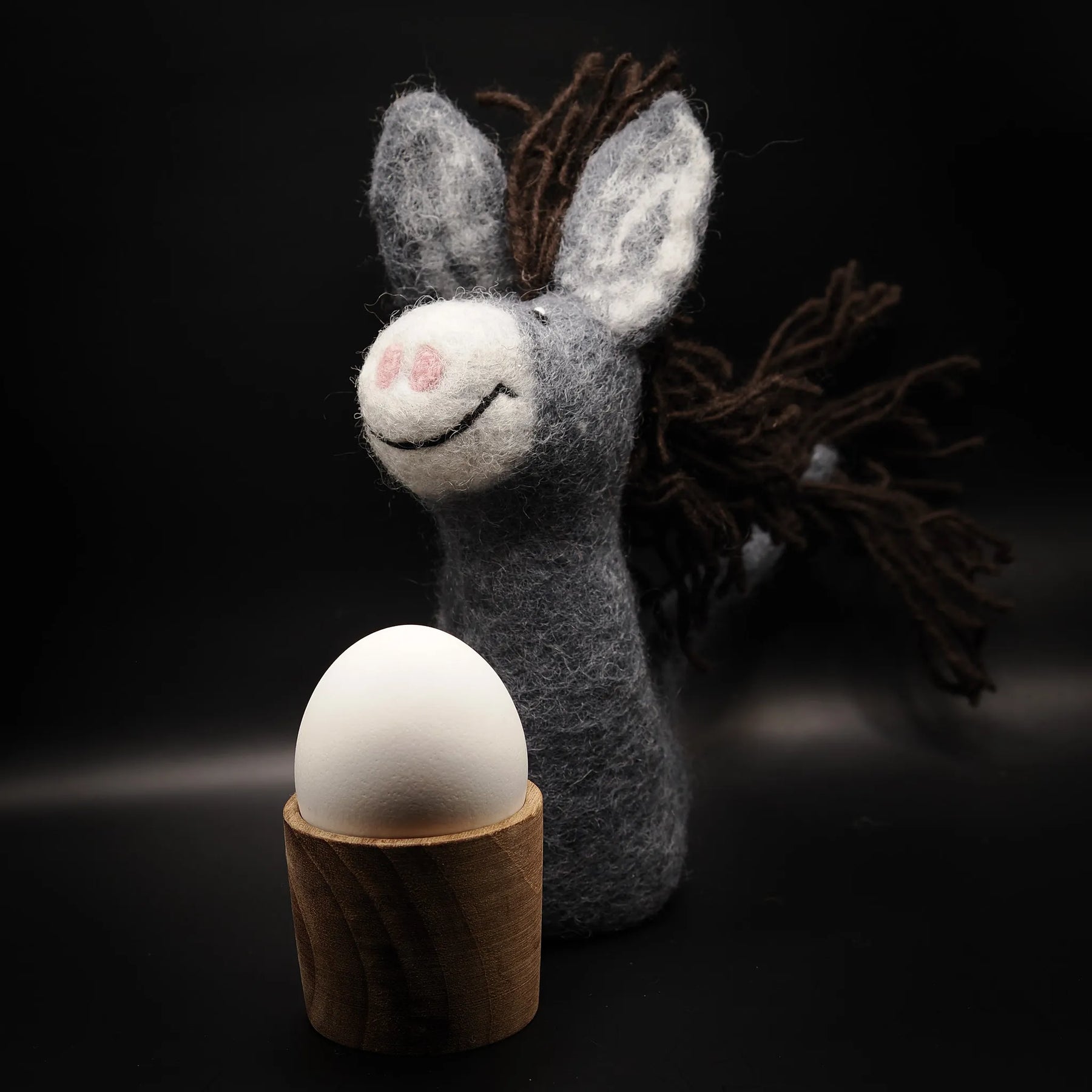 Tovad äggvärmare, djur