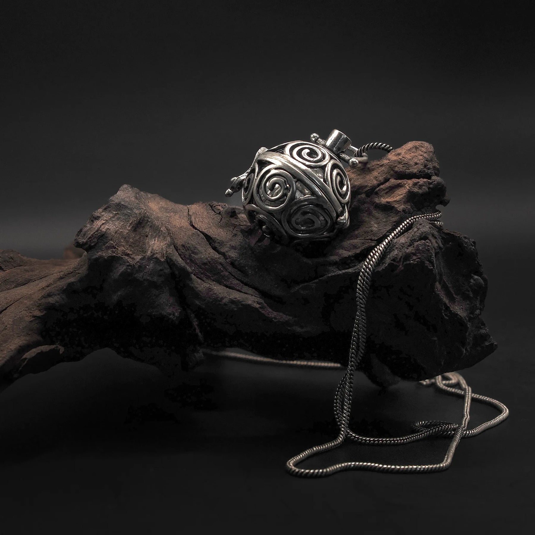 Angel bell, Sun spirals