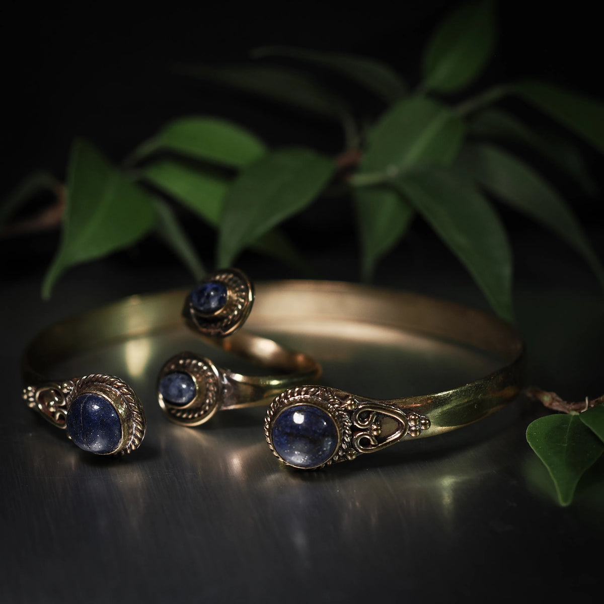 Idun gåvoset Lapis lazuli