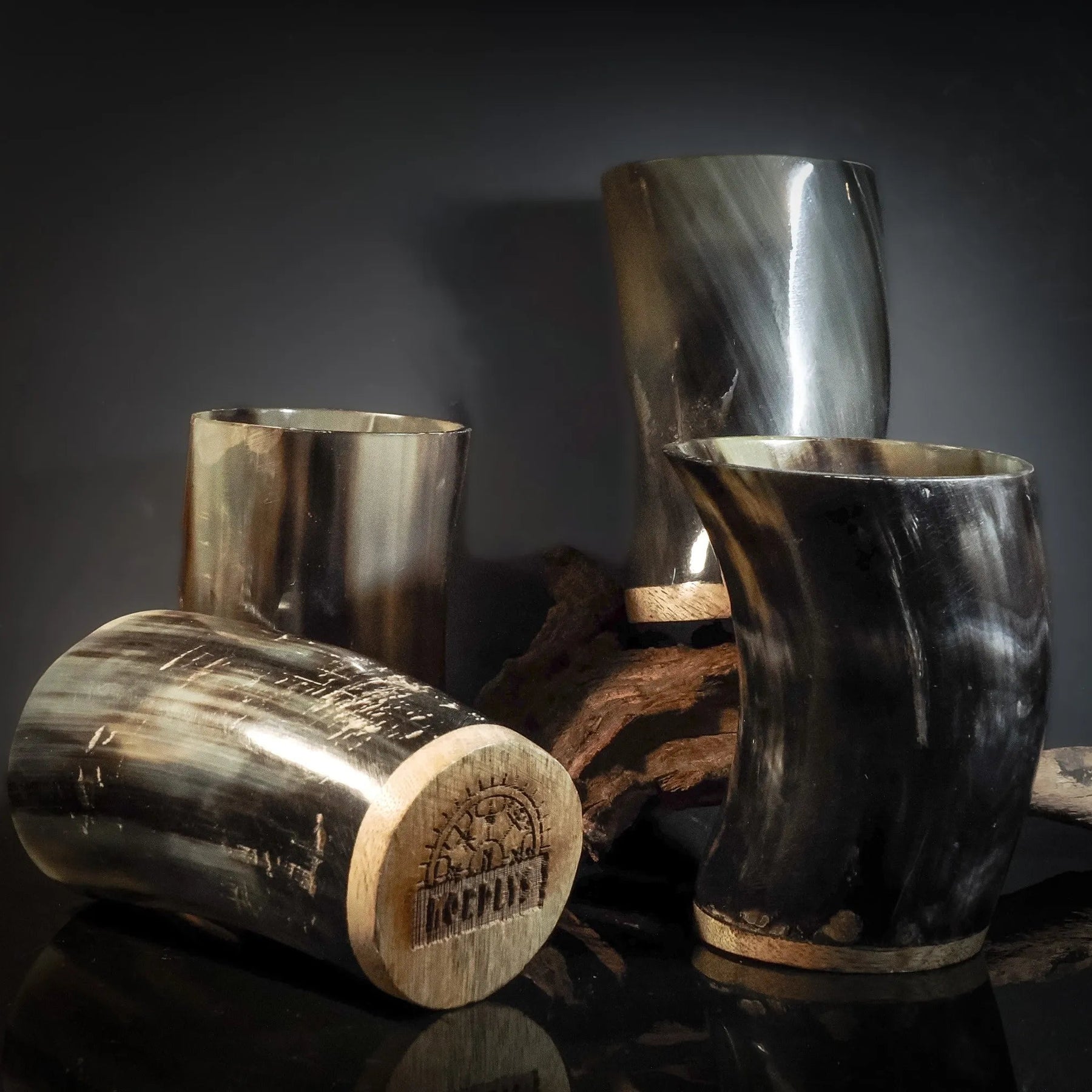 Set med 4 stk, hornkoppar med träbotten, mörk, 100ml
