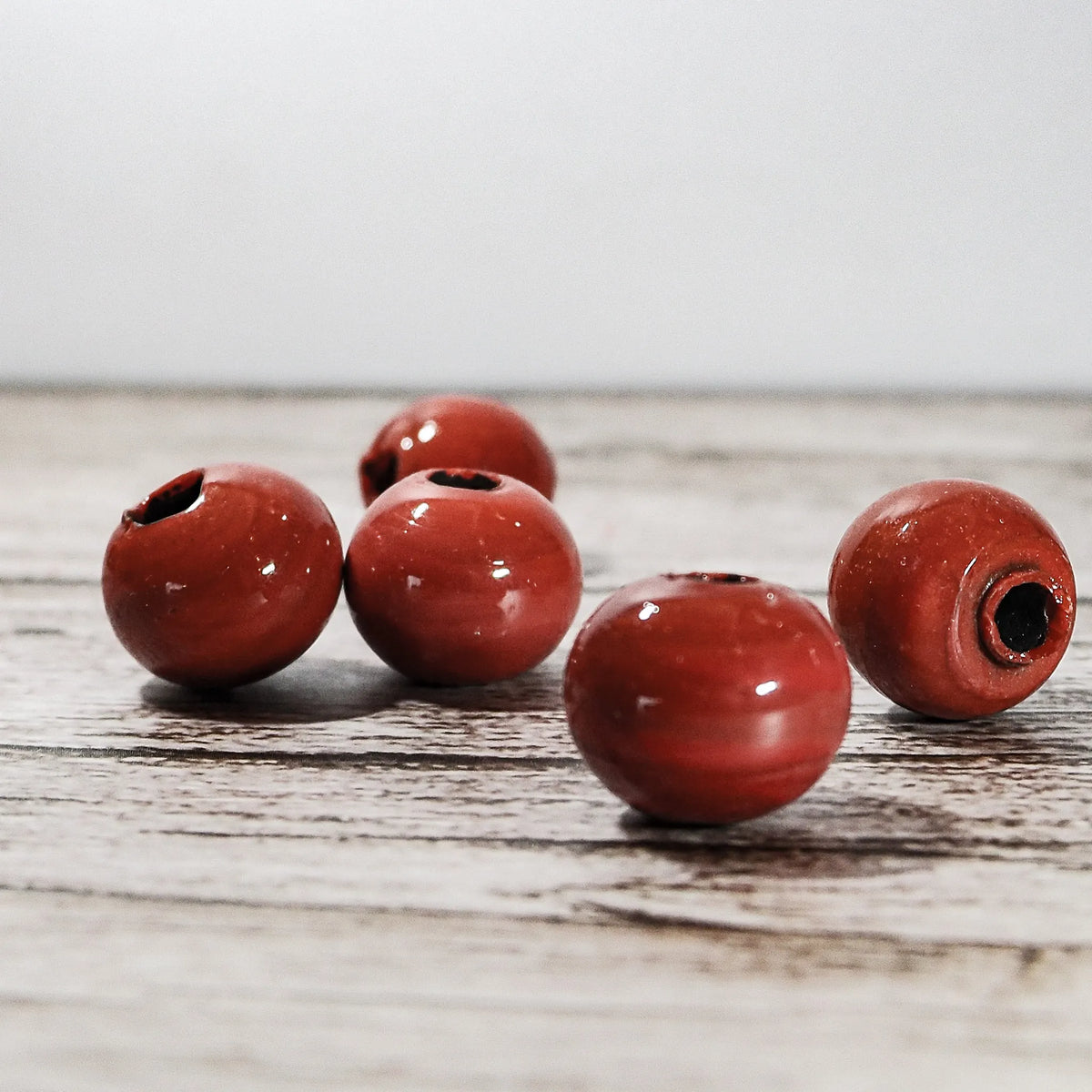 Glass bead, red