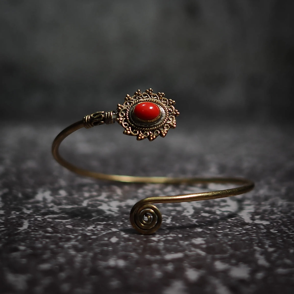 Armbånd Oval, med halvedelstener