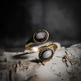 Spiralring med månesteiner