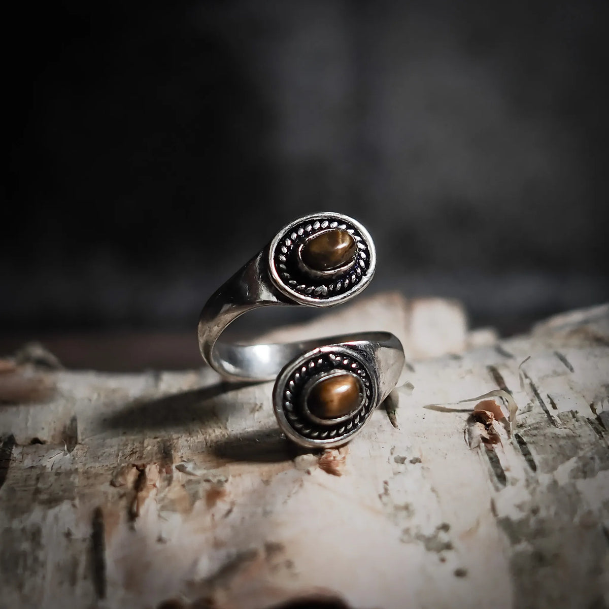 Spiral ring with Tiger's Eye