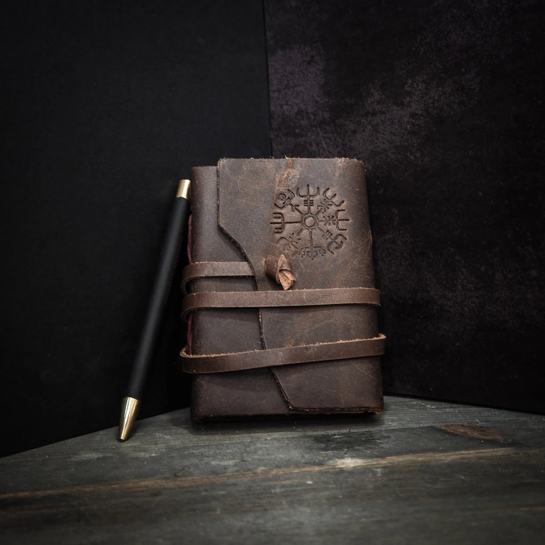 Notebook in 3 sizes.