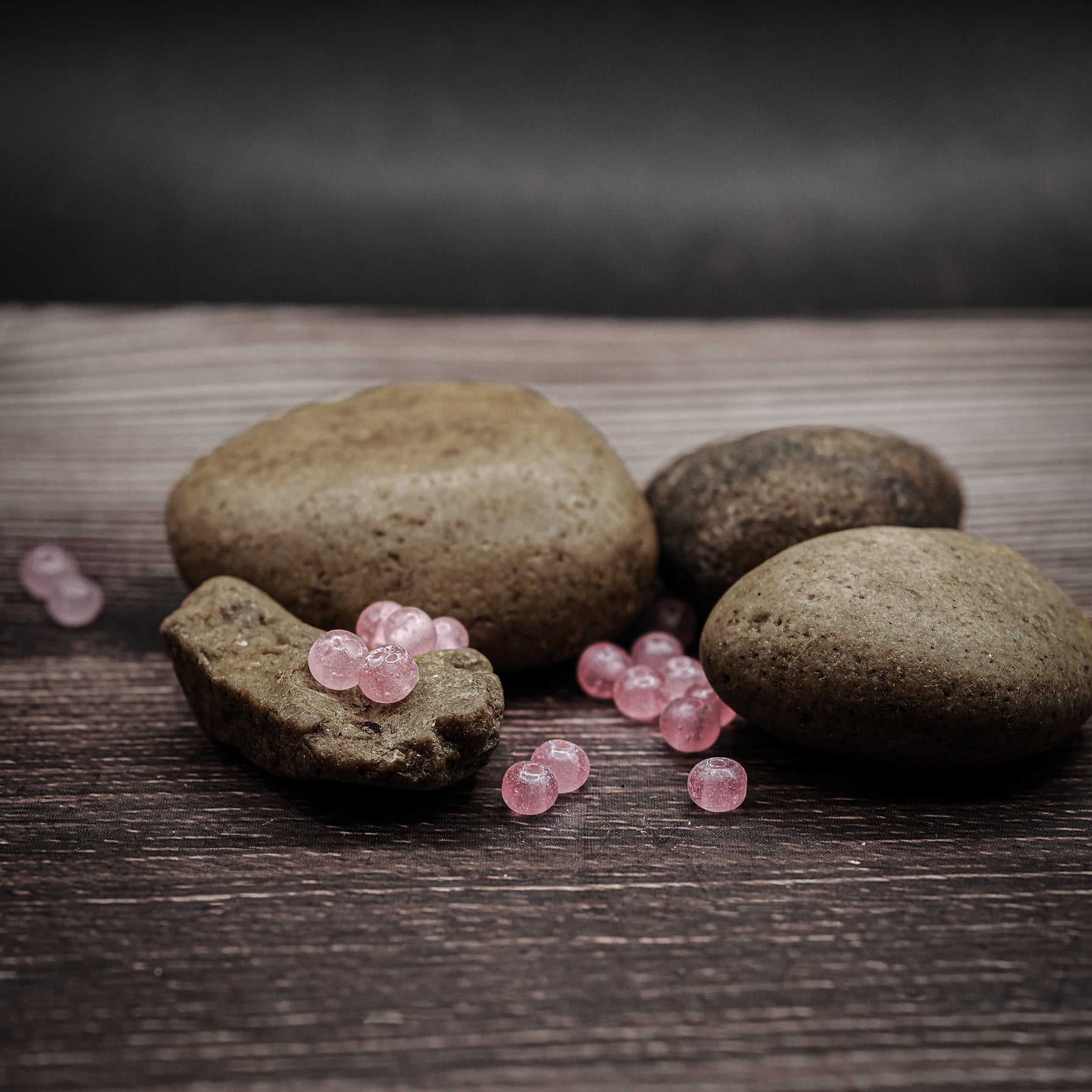 Liten rosa glaspärla