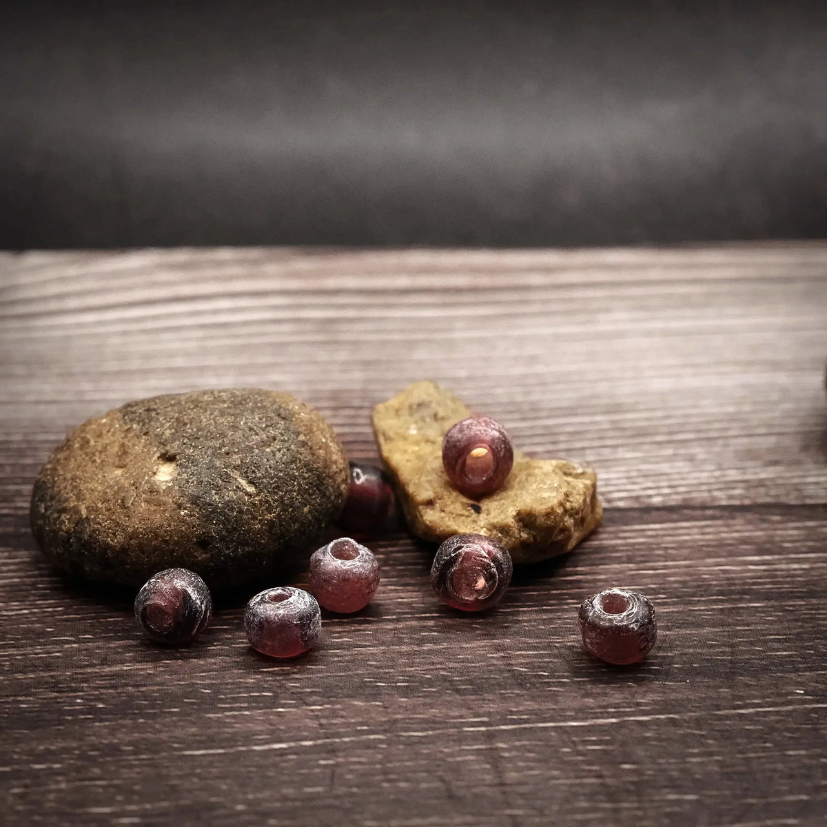 Mauvefärgad glaspärla