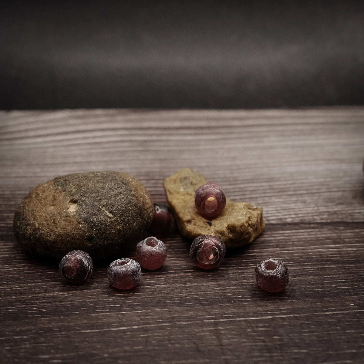 Mauvefärgad glaspärla