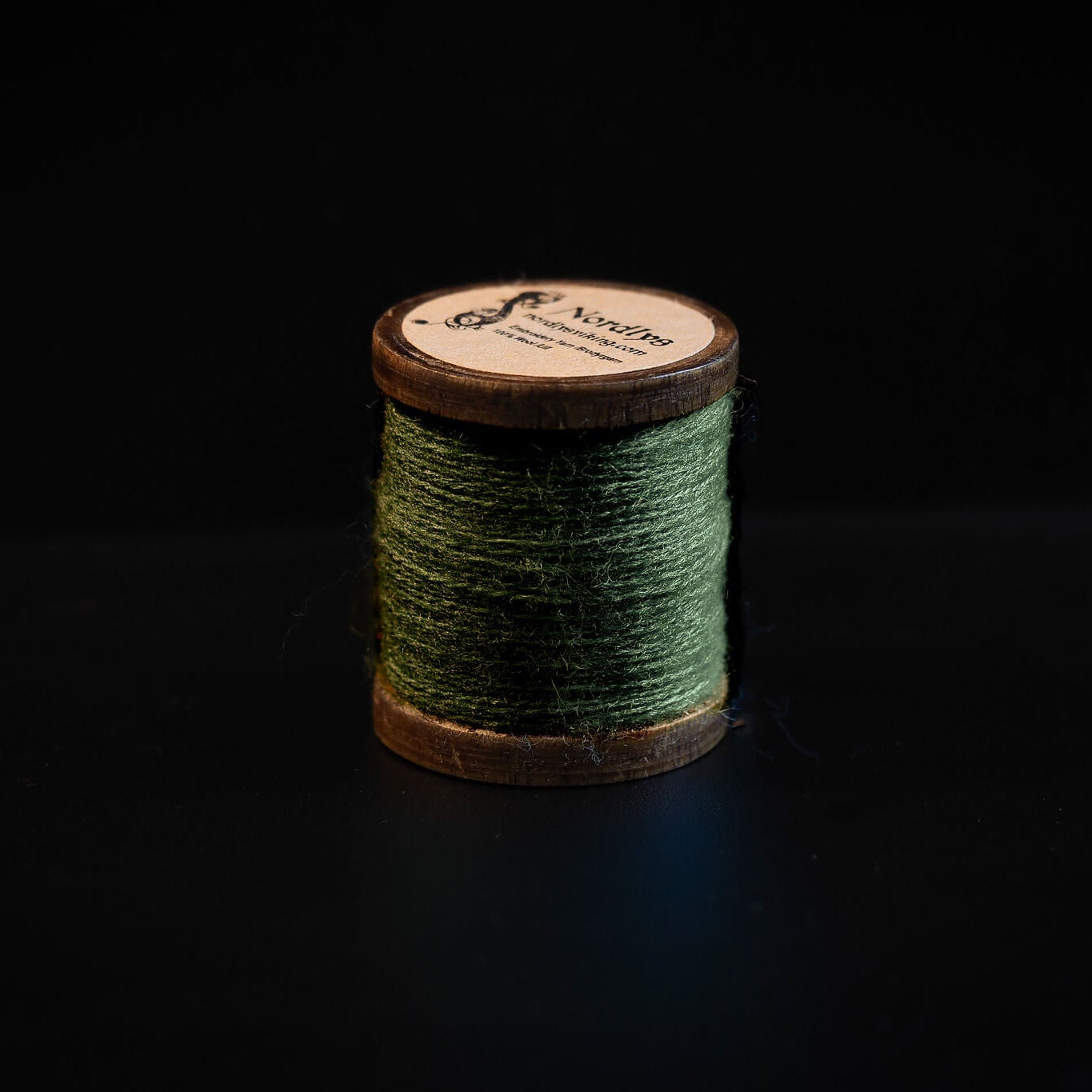 Turkos brodyrtråd 100% ull, ull 100% i turkos.