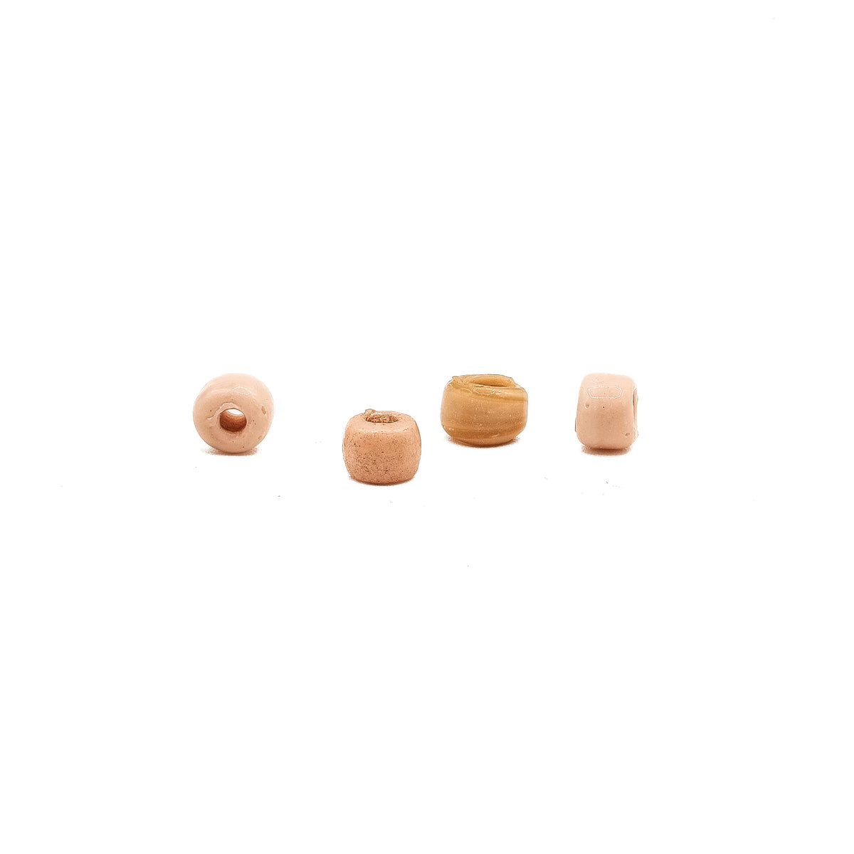 Beige glass bead