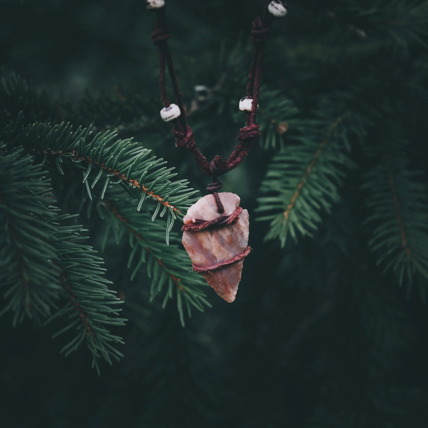 Collar arrowhead