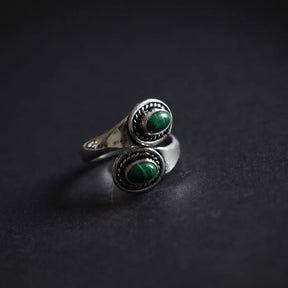 Spiral ring with semiprecious stone