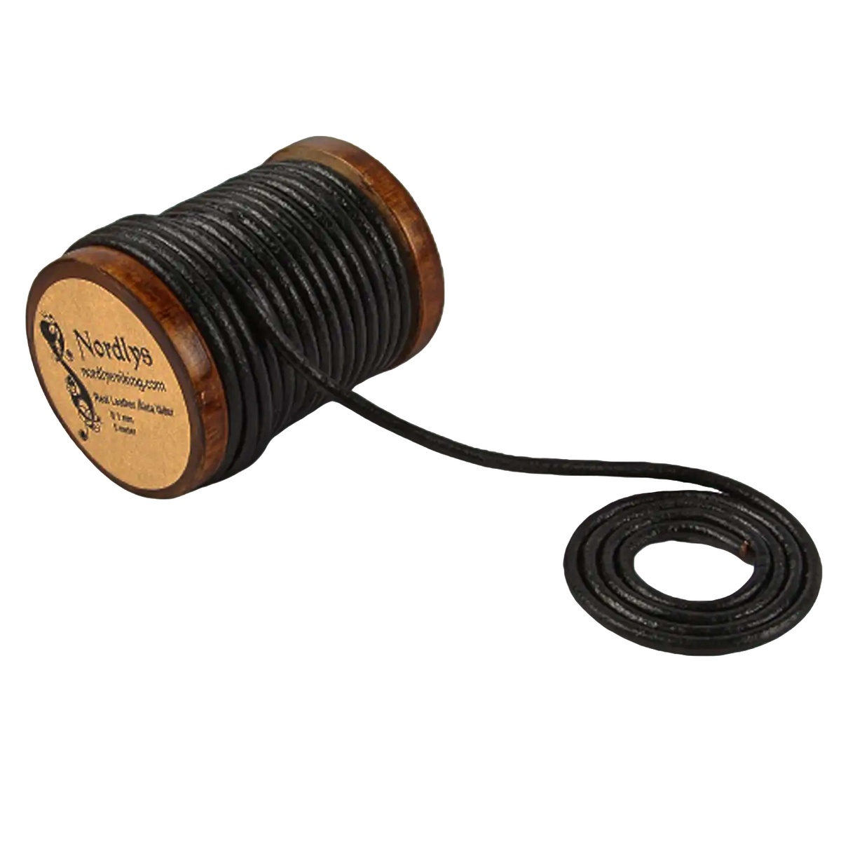 Rund 3mm tjock, svart lädertråd av äkta kalvskinn, färgäkta. Vårt förstklassiga läderband på&nbsp;5 meter har inga skarvar och levereras upplindad på en praktisk och snygg träspole.