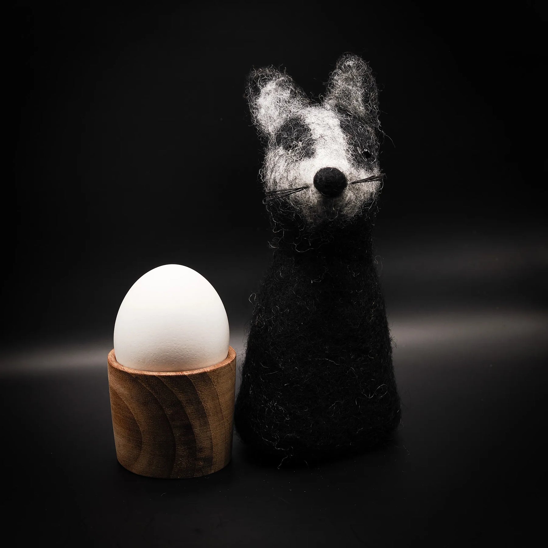 Tovad äggvärmare, djur