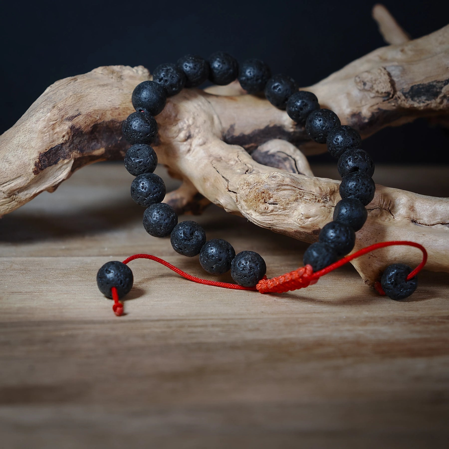 Armbånd av lavastein