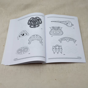 Ornamental Design Vol. 3 – oppslått bok, side 74 og 75 med motiver nummerert 191–198