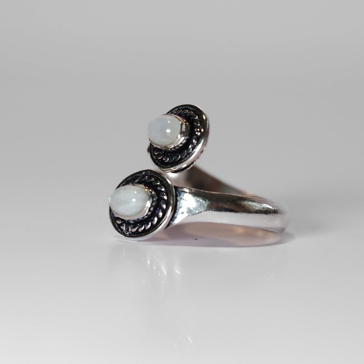 Ring med månsten silver
