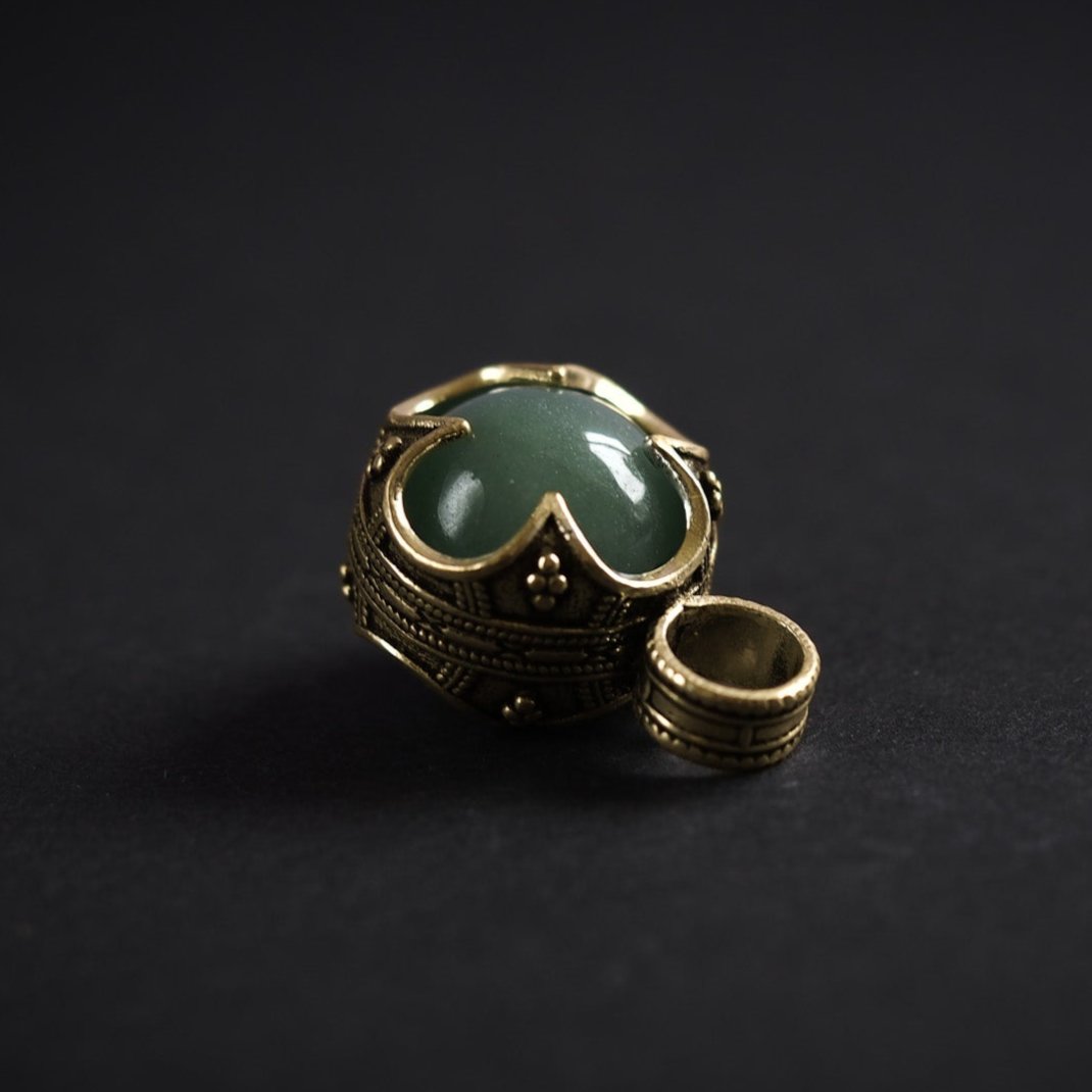 Gotland prism, Jade