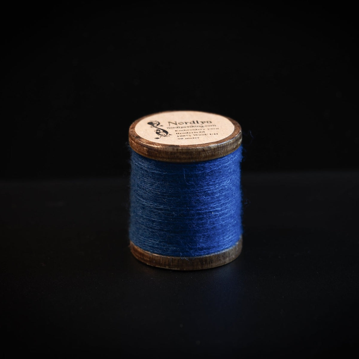 Blue embroidery thread 100% wool