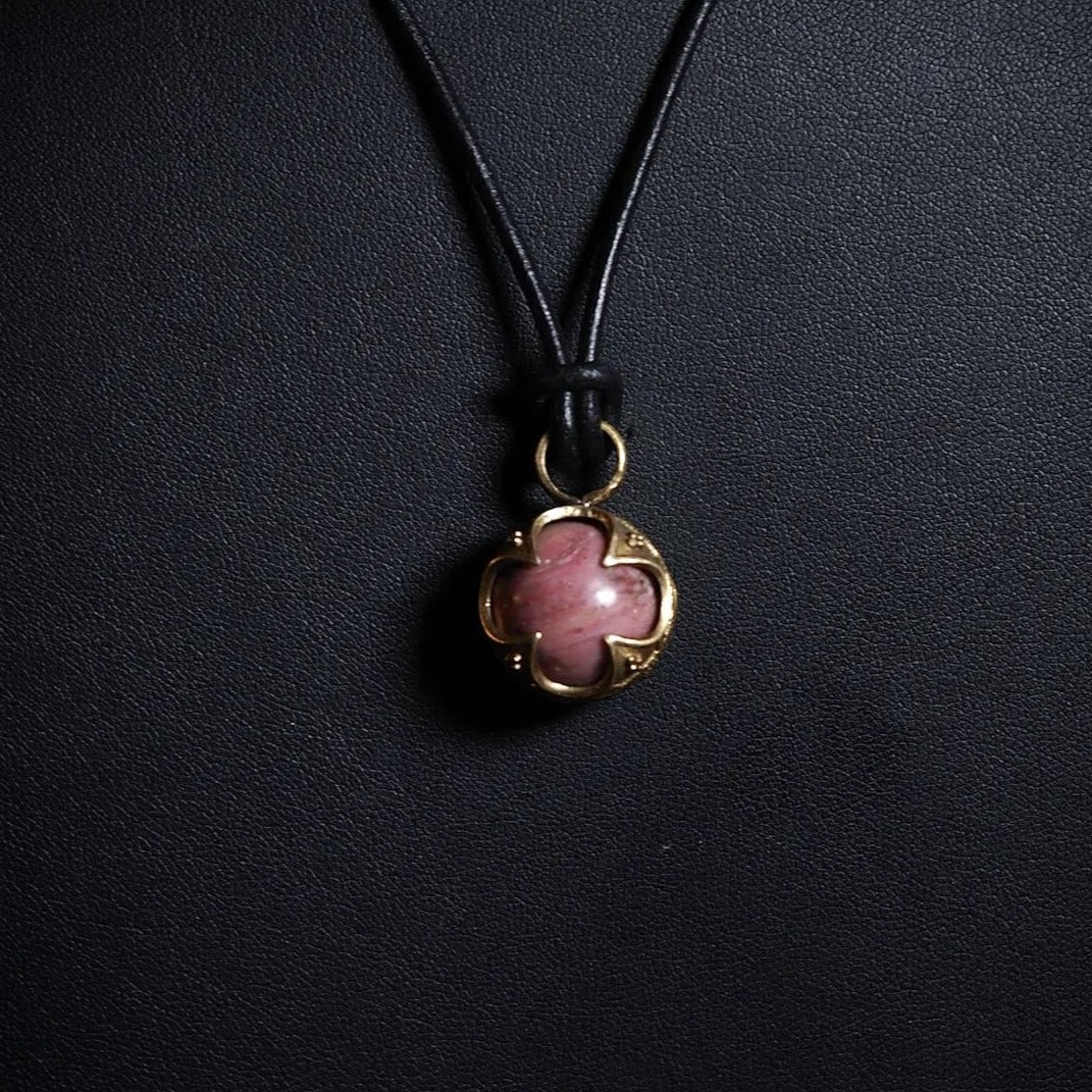 Gotland prism, Strawberry Agate